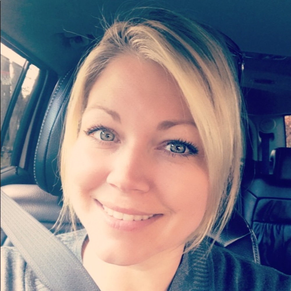 Meet your Posher, Niki